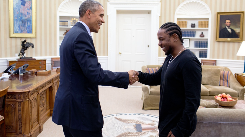 Illustration for article titled Look at Kendrick Lamar Cheesing So Hard as He Meets Barack Obama